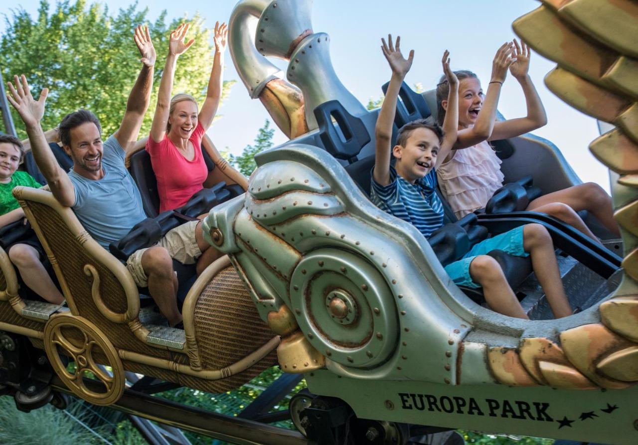 4-Sterne Erlebnishotel El Andaluz, Europa-Park Freizeitpark & Erlebnis-Resort รูสท์ ภายนอก รูปภาพ