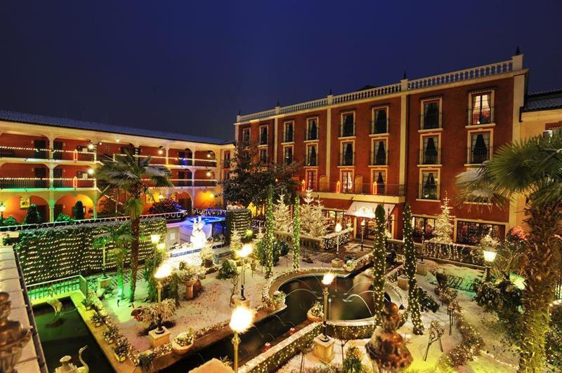 4-Sterne Erlebnishotel El Andaluz, Europa-Park Freizeitpark & Erlebnis-Resort รูสท์ ภายนอก รูปภาพ